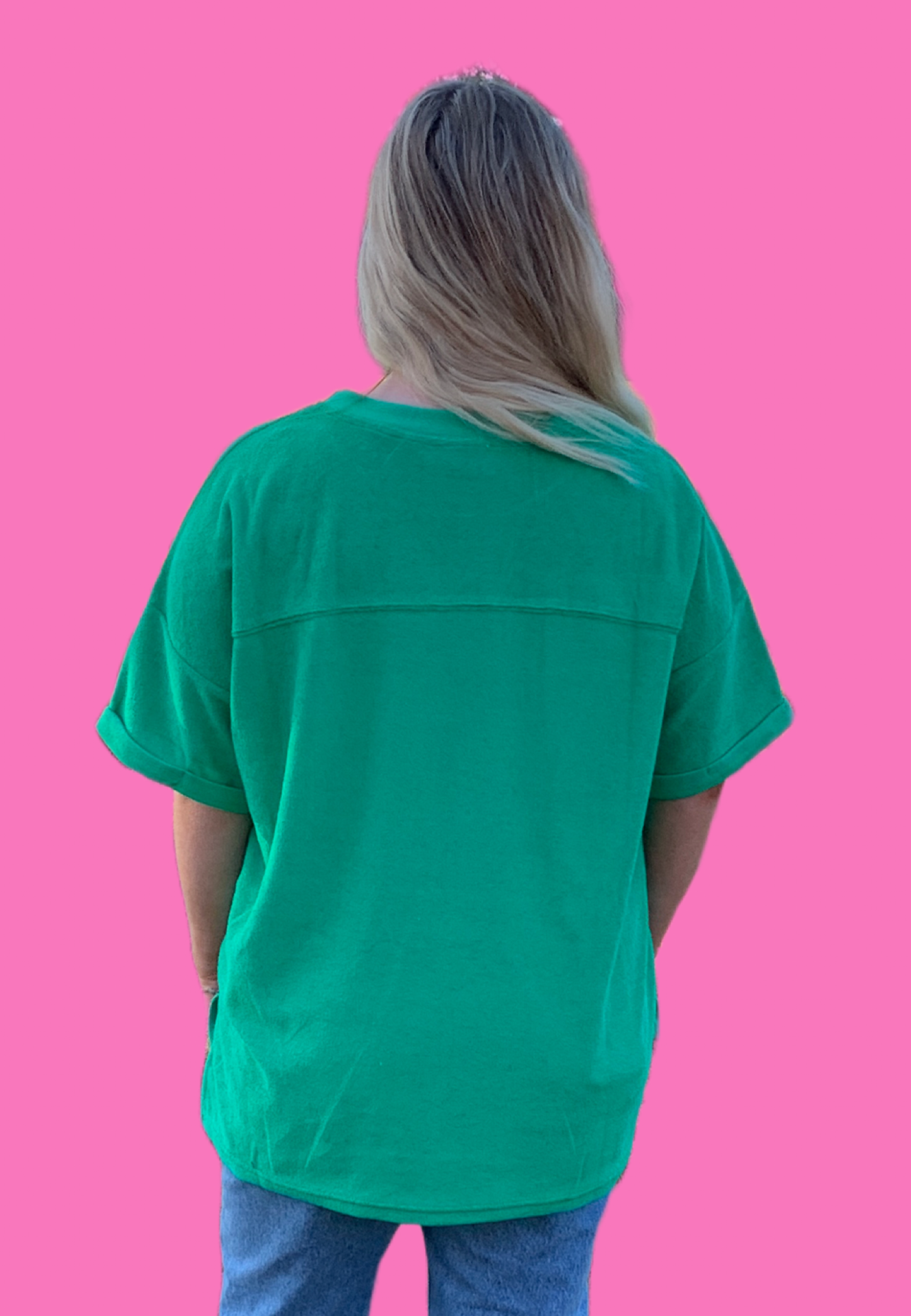 Loose-Fit Contrast Knit Top with Round Neckline and Short Sleeves