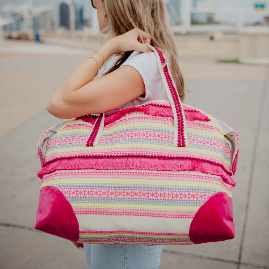 MAGENTA FRILLED MULTICOLORED WHOLESALE WEEKENDER DUFFEL BAG