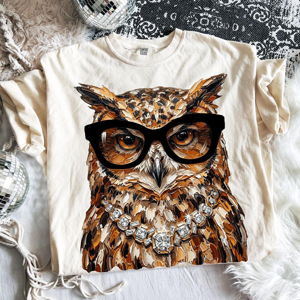 Glam Owl graphic tee